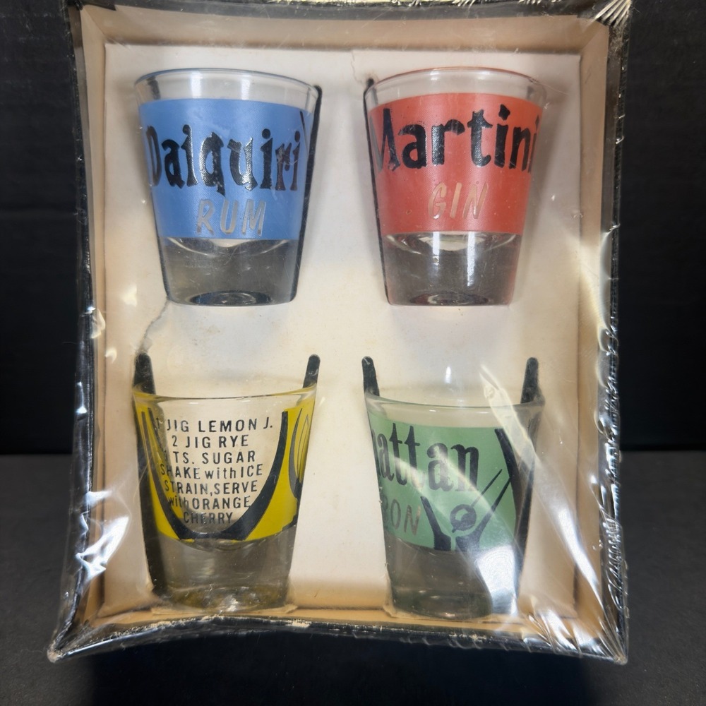 Vintage Federal Glass Rumpus Set S-314 4 Shot Glasses NOS New Old Stock Boxed
